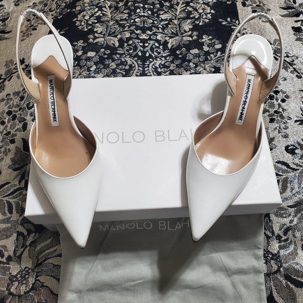 NEW Manolo Blahnik CAROLYNE Pumps patient leather Slingback white Retail 695$